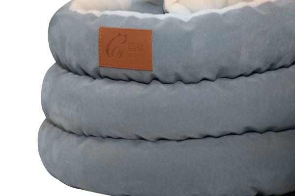 Manufacturer Novelty Flannel Donut Pet Bed Waterproof Luxury Soft Indoor Dog Sofa Bed Cat Cushion House Removable Reversible Embroidered Cushion