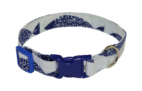 Wholesale Cotton Linen Adjustable Dog Collar with Welded D Ring High Quality Buckle Dog Collar Custom Puppy Collar in Vintage Blue Pattern Designer Dog Collar OEM Pet Accessories Dog Gift Bestseller